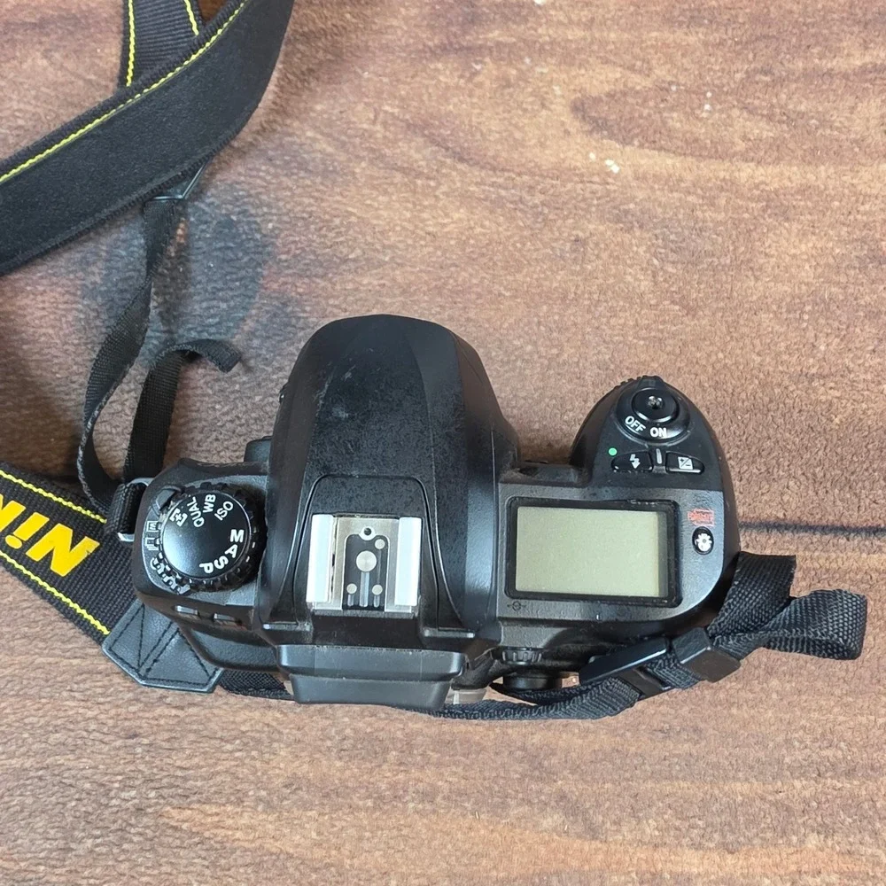 Nikon D100 Digital SLR Camera Body Black Fair For Parts Repair